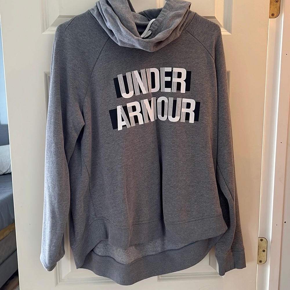 Under armor hoddie